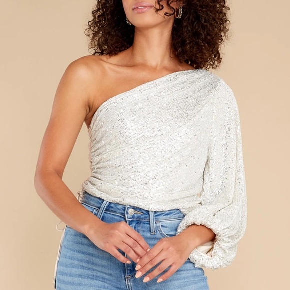 sequin top in ivory - Picture 4 of 8